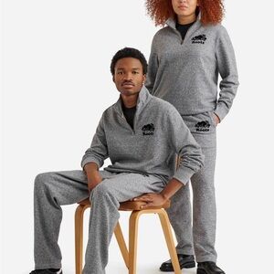 Roots Unisex Heather Gray quarter zip sweatshirt